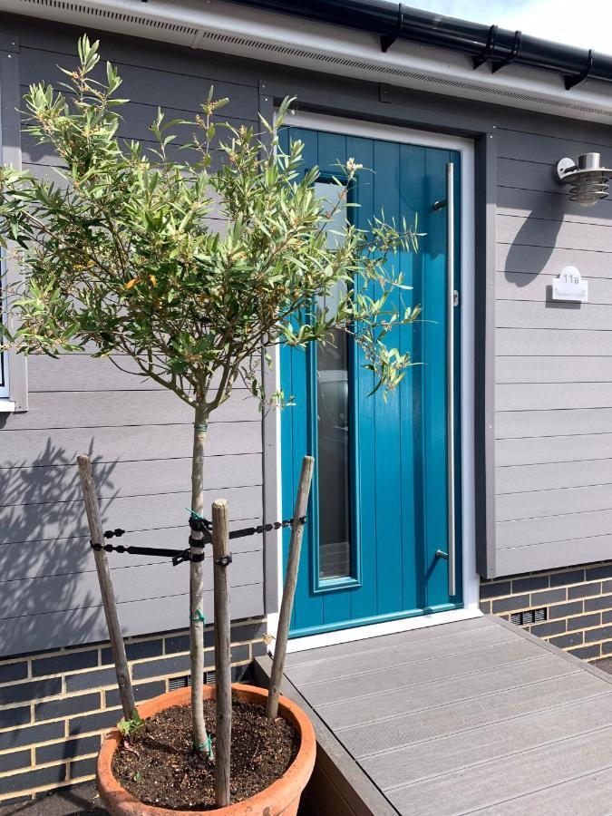 Apartment Seaglass Cottage, 5 Mins From Beach, Leafy Lane, Hot Tub