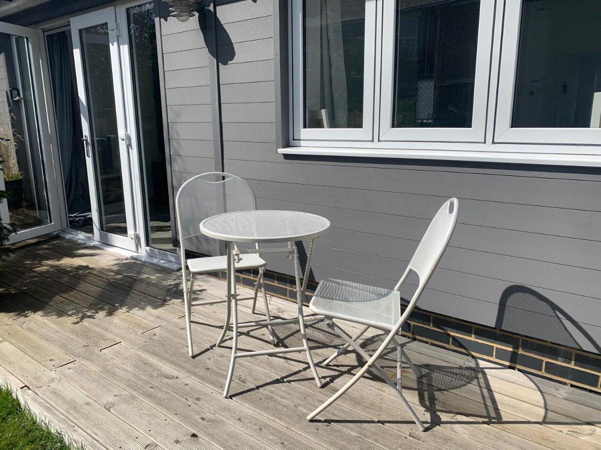 Apartment Seaglass Cottage, 5 Mins From Beach, Leafy Lane, Hot Tub South Hayling