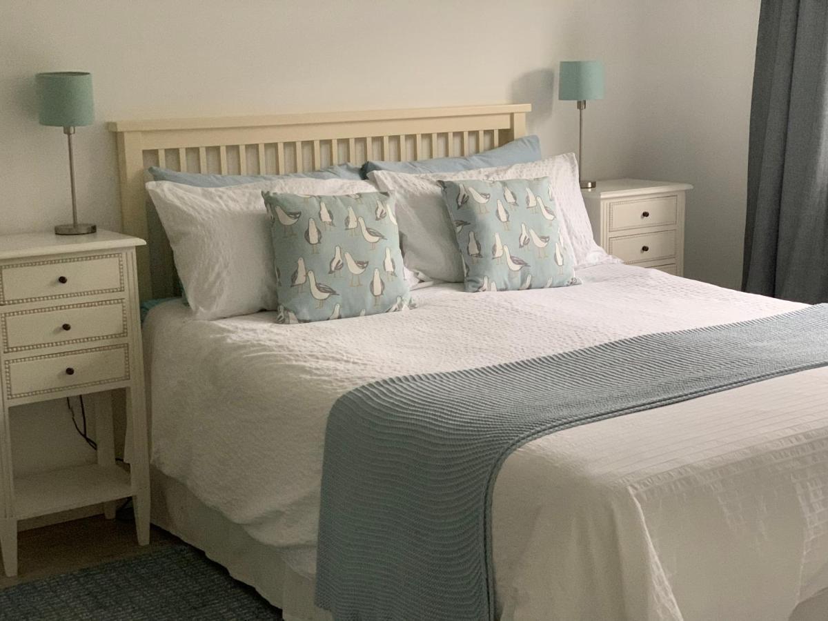 Seaglass Cottage, 5 Mins From Beach, Leafy Lane, Hot Tub *