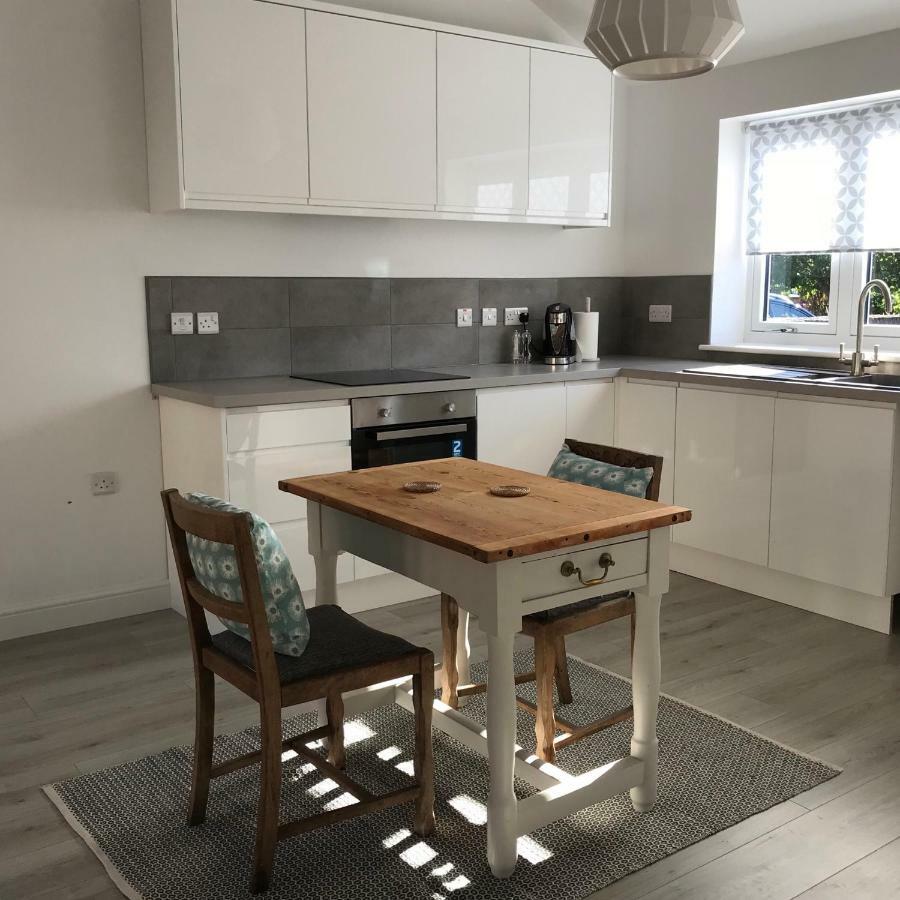 Apartment Seaglass Cottage, 5 Mins From Beach, Leafy Lane, Hot Tub *